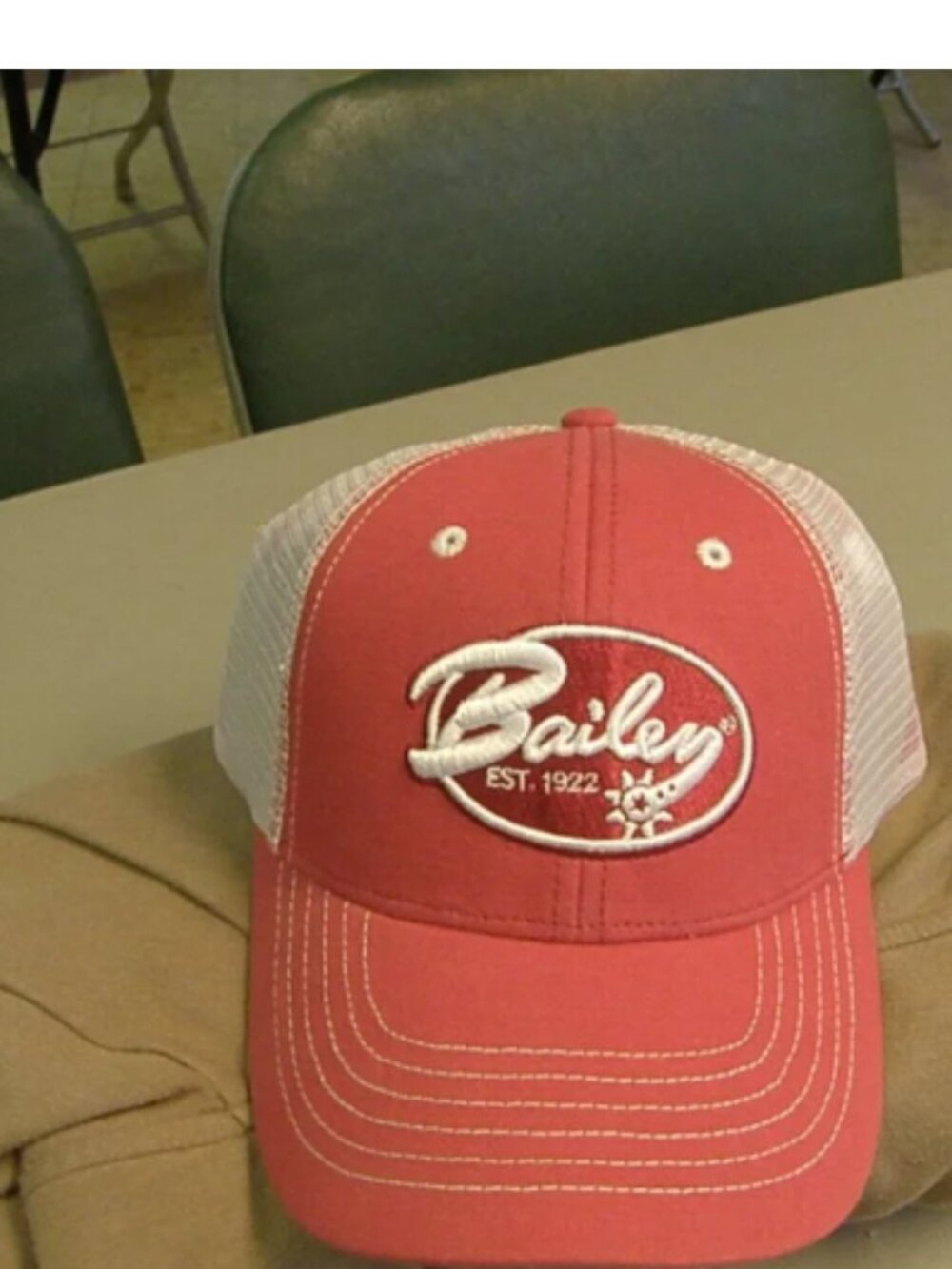 New Bailey snap tight hat